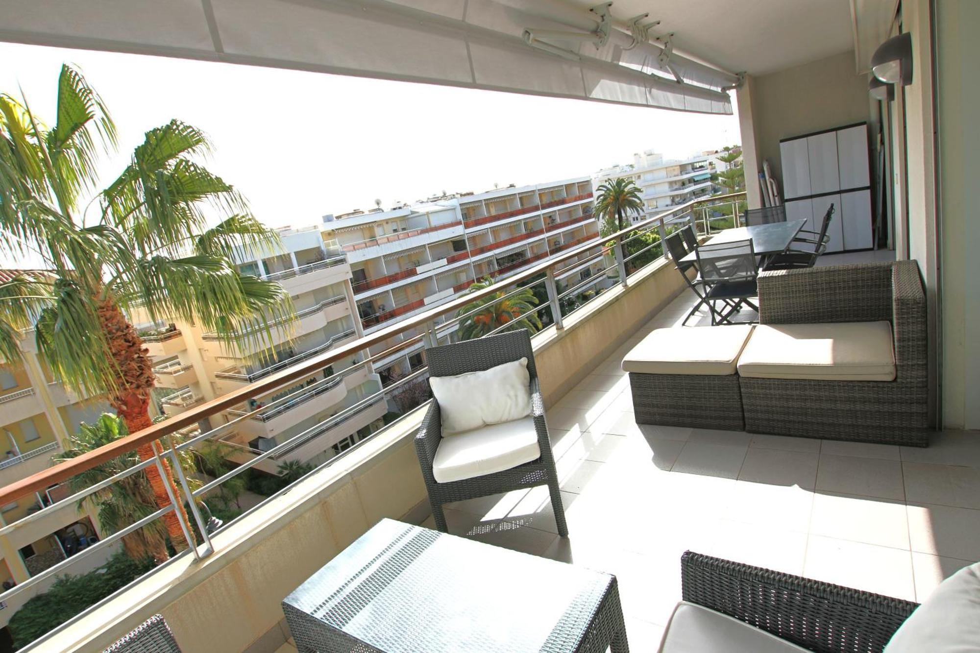 Fully Equipped Apartment With Large Terrace Lounge Area Cannes Kültér fotó